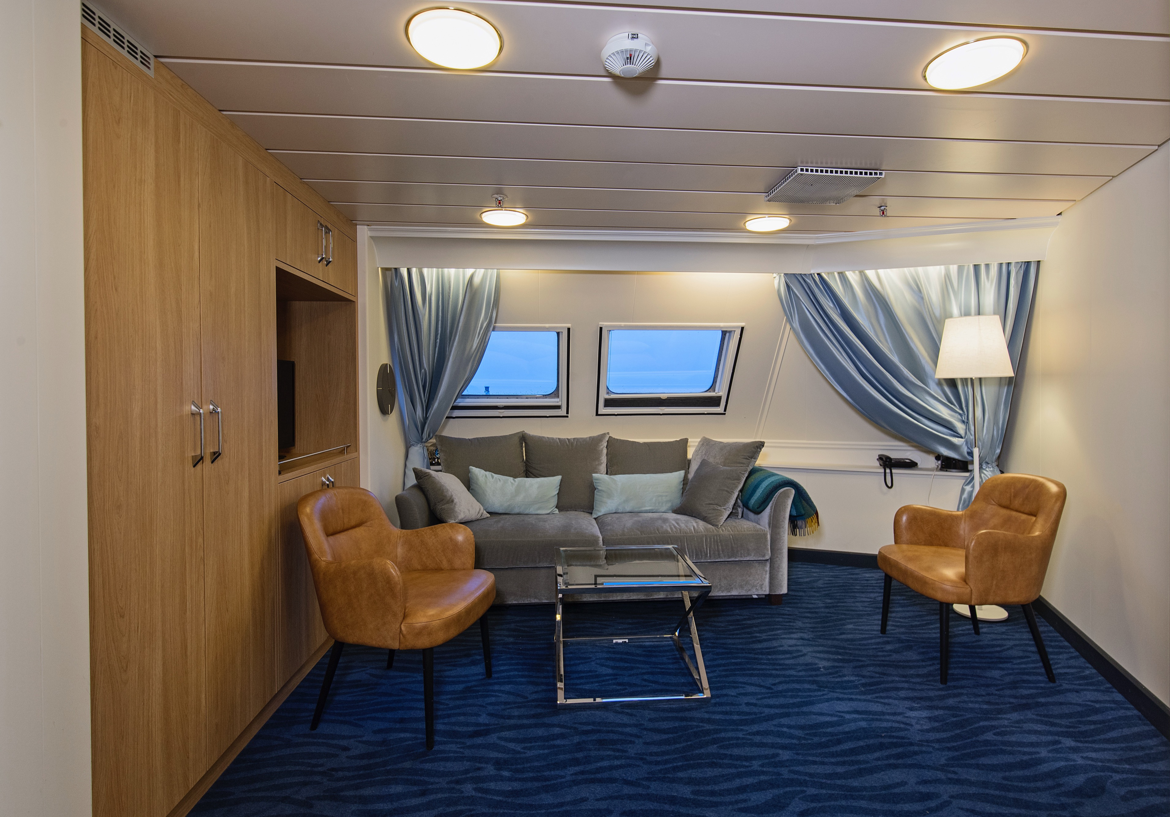 Expedition Suite | Suite on middle deck